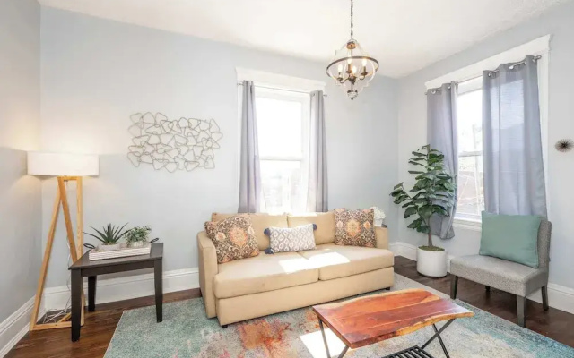 Queen City Suites 2 For 4