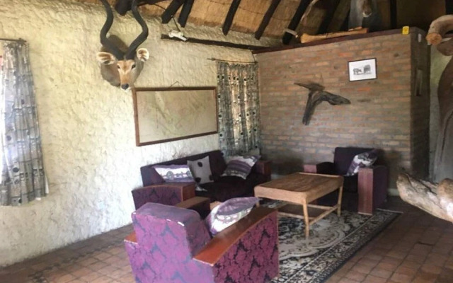 Nyangombe Safari Lodge