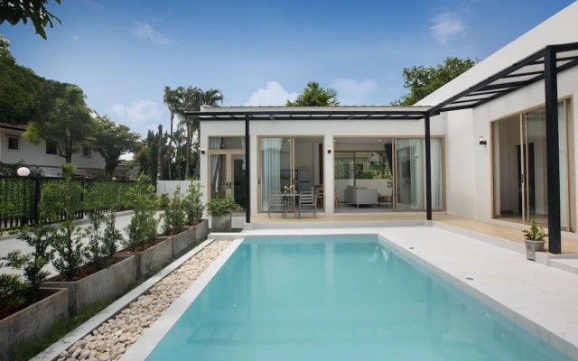 Tropical Life at Seamate 2BR Pool Villa