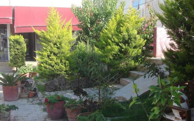 Second Spring Hotel