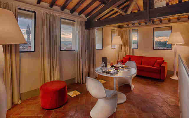 NH Collection Firenze Porta Rossa Hotel