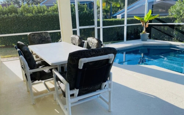 Wonderland Villa in Haines City