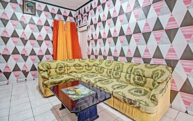 OYO 92759 Penginapan Piji Kembar