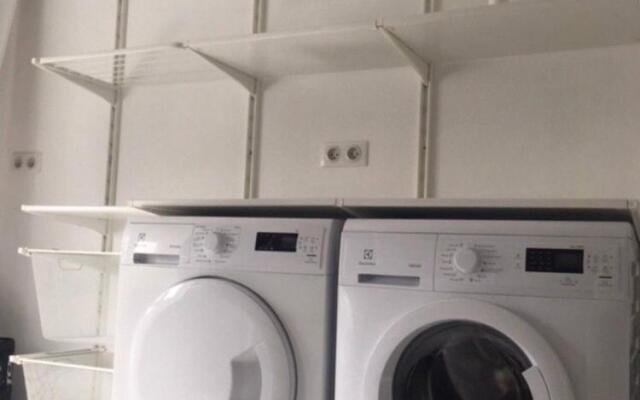 100 Metres de la Plage