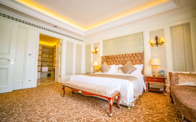 Howard Johnson By Wyndham Domando Plaza Wulanchabu – Guest Rooms – Qahar Right Front Banner