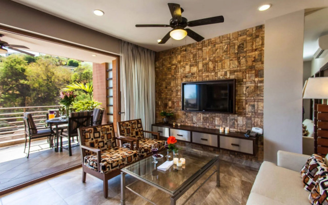 Pinnacle Resorts 220