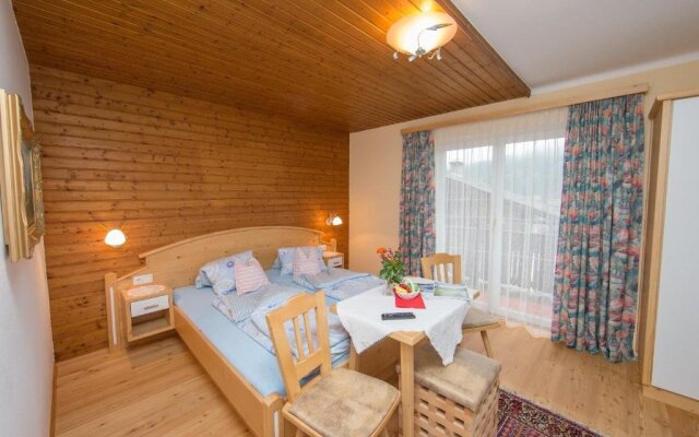 Hölzl Bed & Breakfast