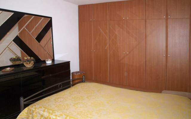 Nikolaou Apartments Upper Floor