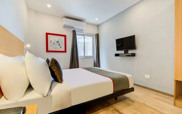 OYO Townhouse 165 Netaji Road