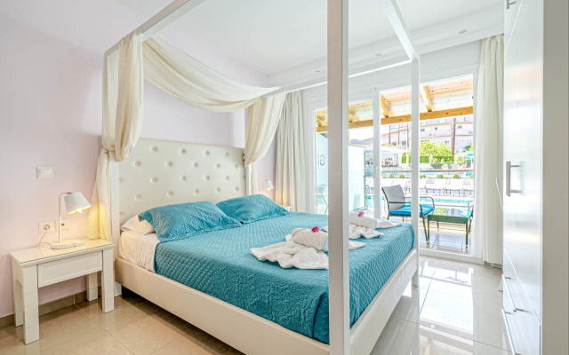 Palapart Gikas Suites And Studios
