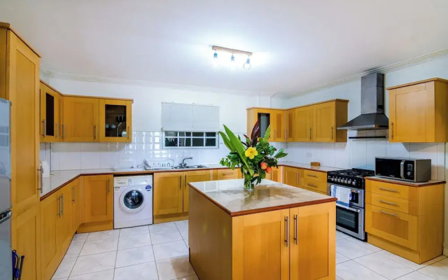 Woburn Villa Apartments