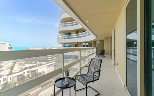 Silkhaus Luxury 2BR Maid Free Beach Access