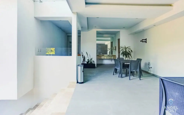 Jungle & Ocean View Condos