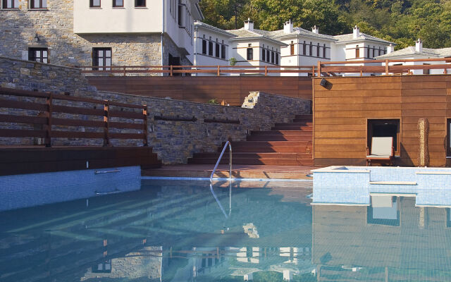 12 Months Luxury Resort