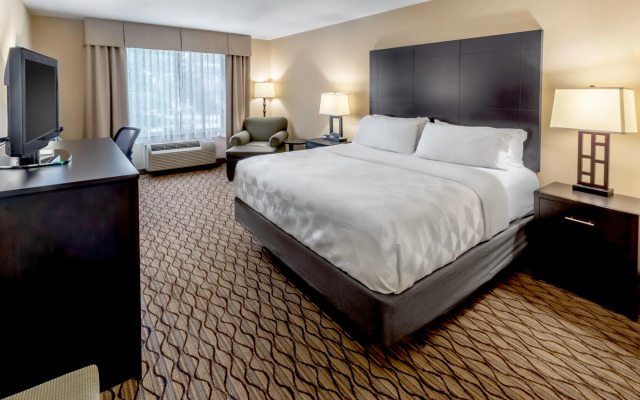 Holiday Inn Hotel & Suites-Milwaukee Airport by IHG