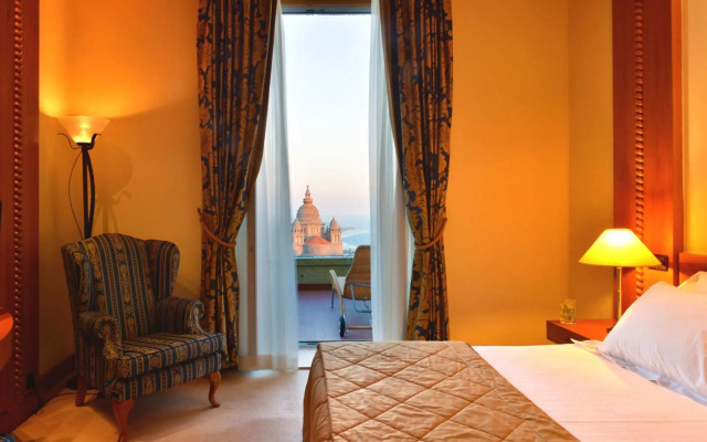Pousada de Viana do Castelo - Historic Hotel