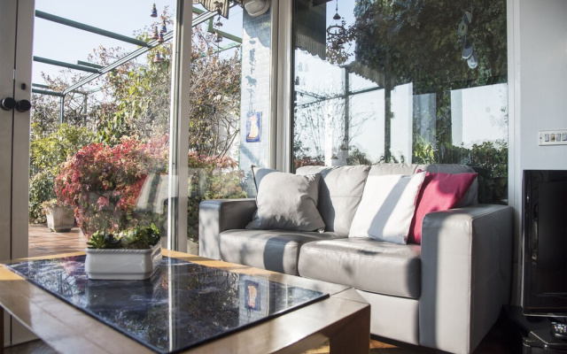 The Traveller's Terrace