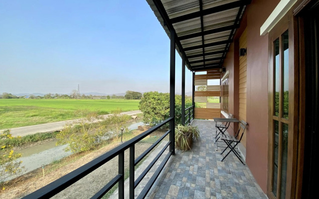 Maerim Villa & Pool