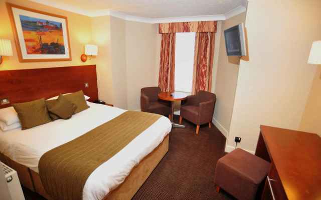 Golden Lion Hotel
