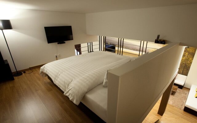 Polo Tourist Hotel
