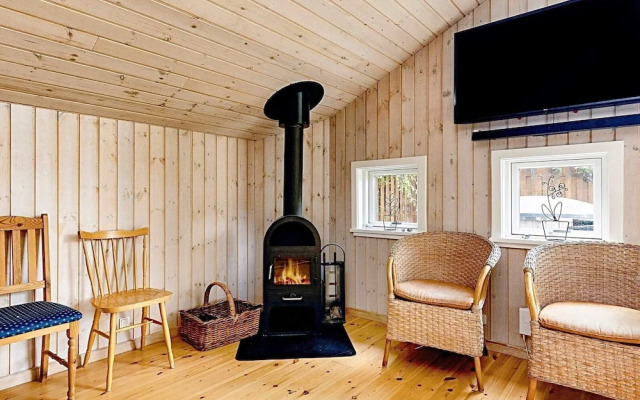 10 Person Holiday Home in Vaeggerlose