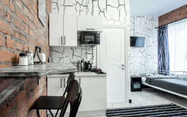Black&White na 1-y Krasnoarmeyskoy