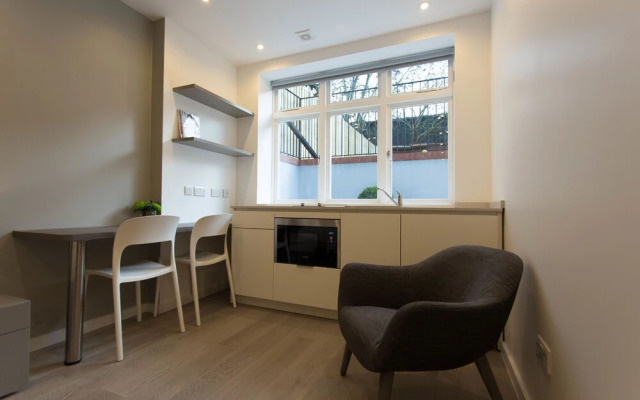 North West 6 Apartments