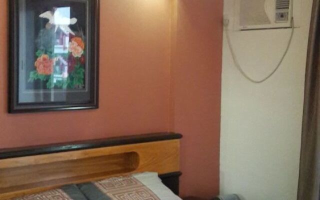 Romantic 1 Bedroom Condo at The Redwoods Condominium