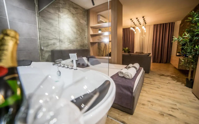 Empire Luxury Apartments