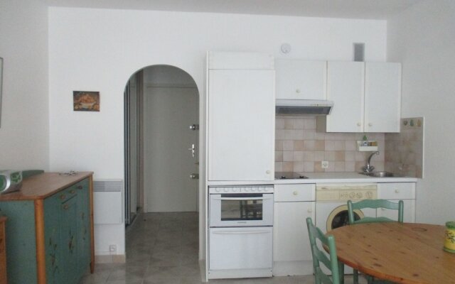 Azur Best Housing Cousin