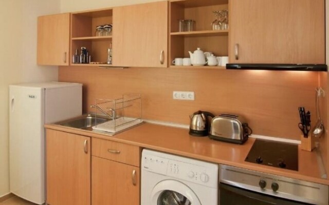 Inviting Modern 1-bed Apartment in Sveti Vlas