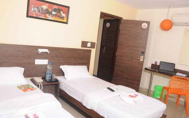 Orange inn Hotel Manapakkam