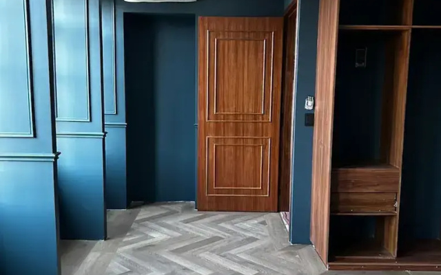 The Sapphire View Suite