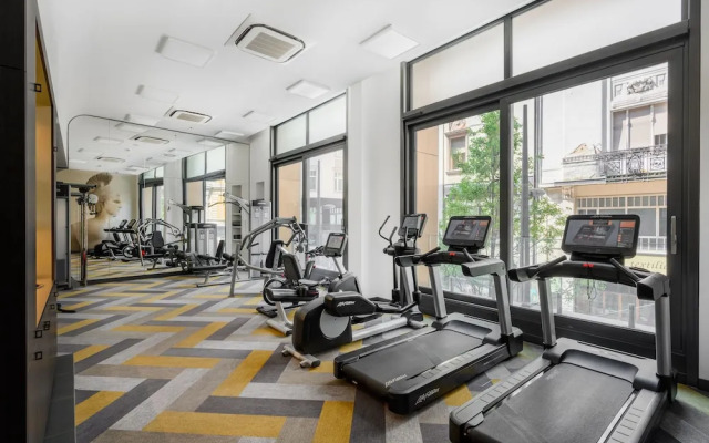 Emerald Downtown Suites