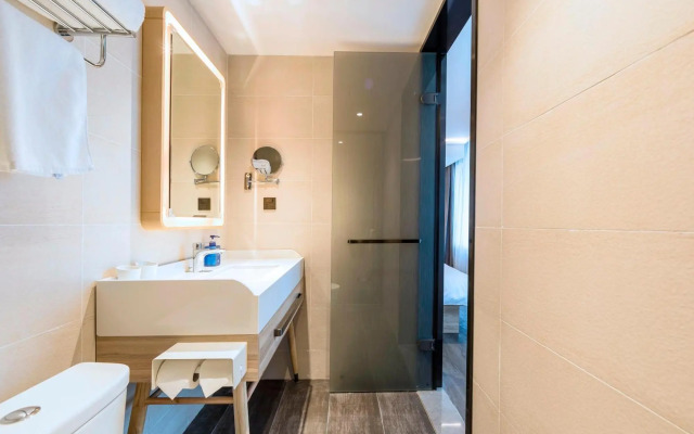 Hanting Premium(Xinyi Road, Zhengzhou East Railway