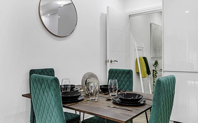 Beautiful 3 Bed Abode in Hanwell