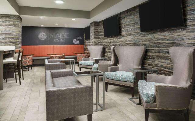 DoubleTree by Hilton Orlando Airport