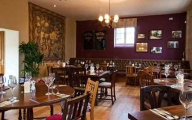 The Dog and Doublet Inn