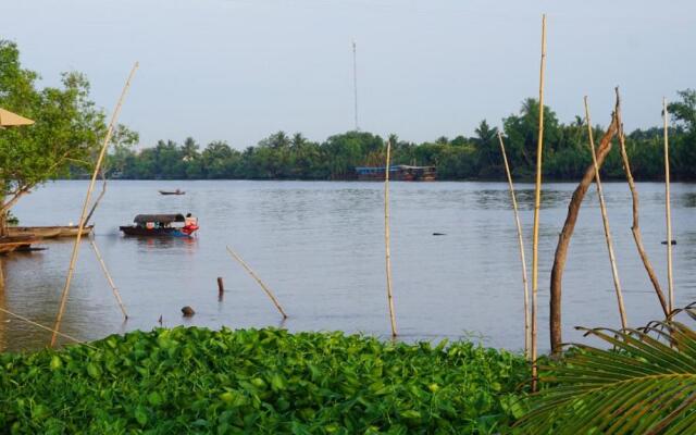 Hong thai River side homestay