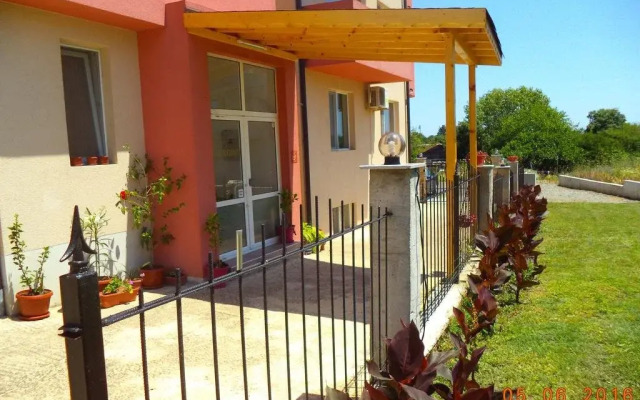 Sveti Georgi Guest House