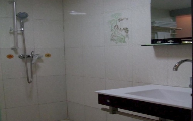 Wuhan Taining Express Hotel – Bathroom – Wuhan
