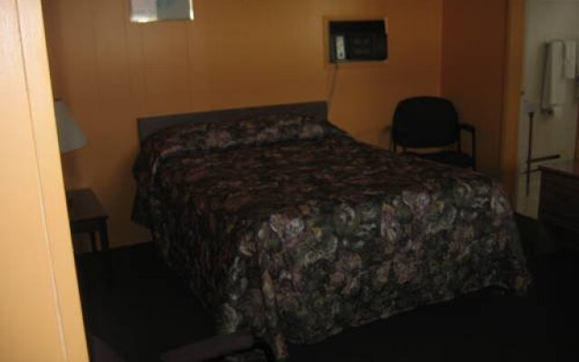 Town & Country Motel