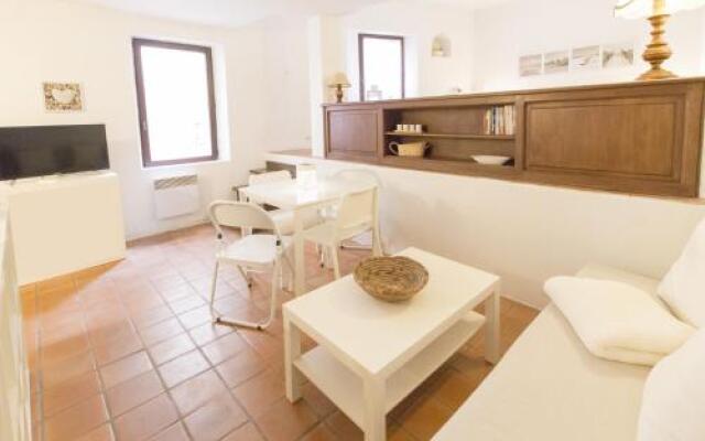 Duplex au coeur du vieil Antibes