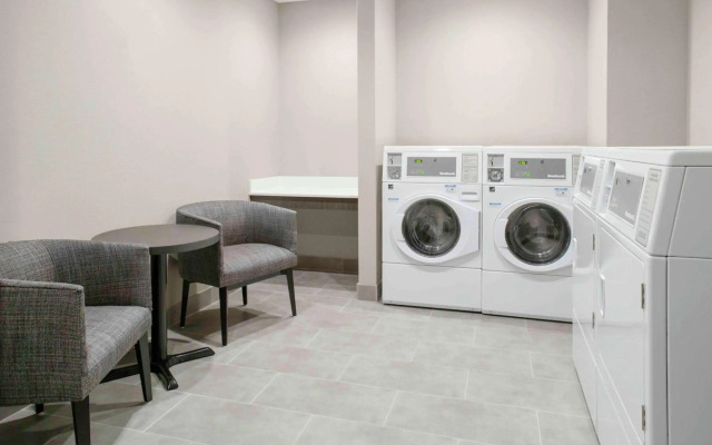 Homewood Suites by Hilton Lansing Eastwood
