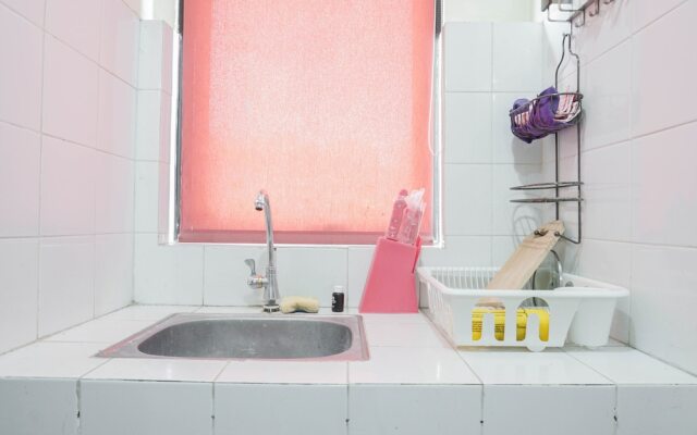 Comfortable Studio Room At Kebagusan City