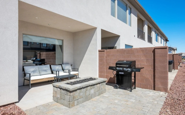 Zion's Paradise 6 Bedroom Townhouse