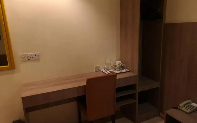 Hotel Ambassador 1