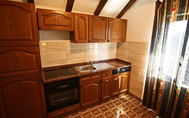 Apartments Lemes - Comfort One Bedroom Apartment With Garden View