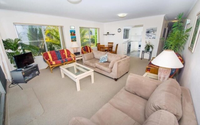 Sundeck Unit 6 - Shoal Bay