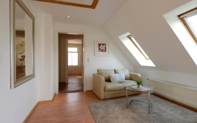 Ferienhaus Fur 8 Personen Mit Kamin & Terrasse